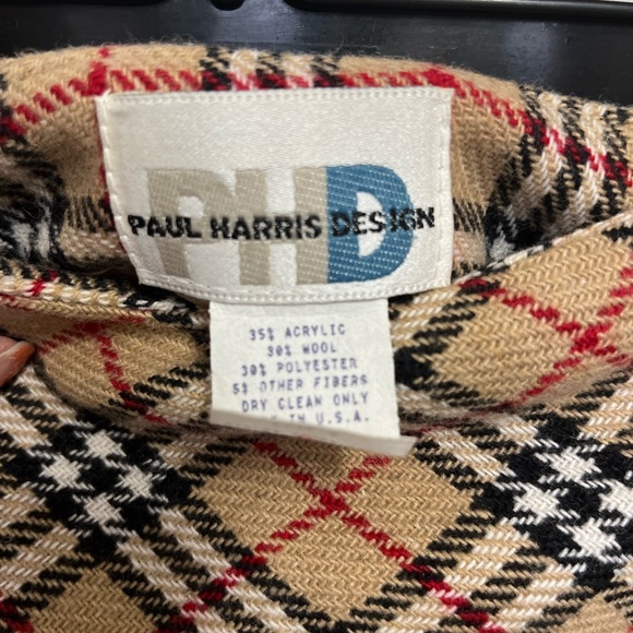 Classic Skirt by Paul Harris Design - Picture 3 of 3